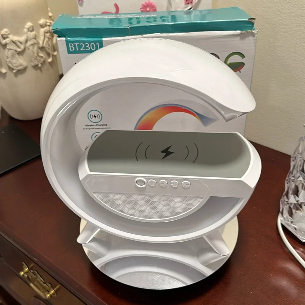 LED wireless charging speaker multiple color function